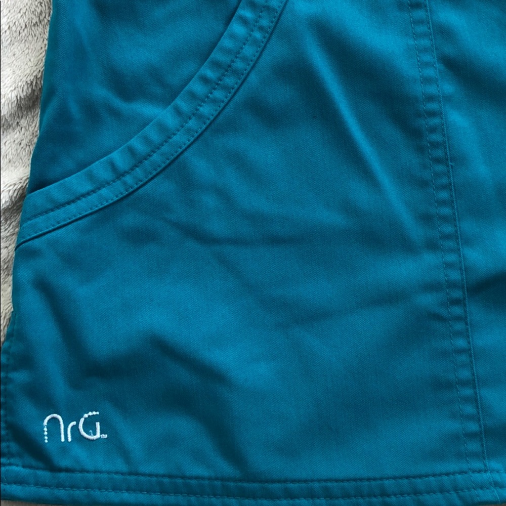 NrG by Barco Scrub Top - Picture 3 of 3